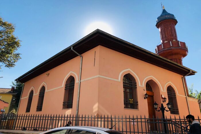 Tavaşi Süleyman Ağa Camii