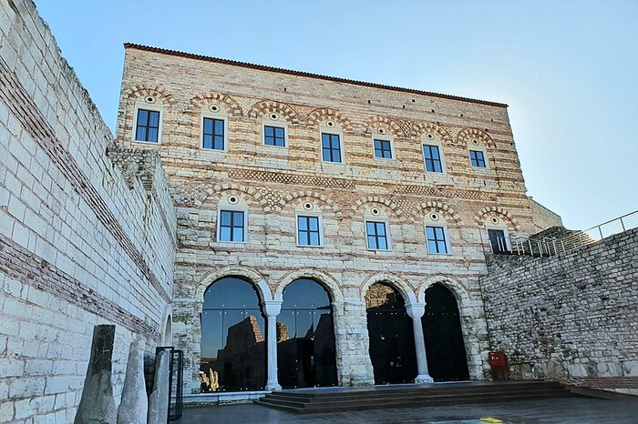 Tekfur Sarayı