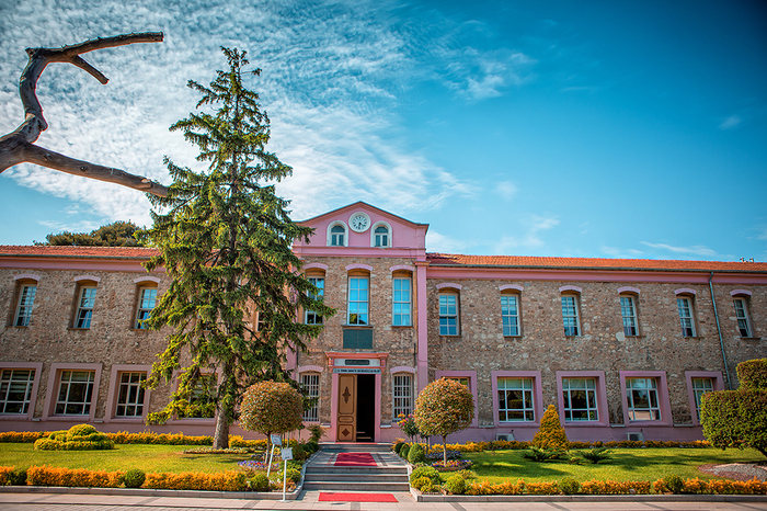İstanbul Sabahattin Zaim Üniversitesi